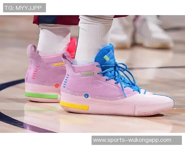 森林狼官方社媒展示爱德华兹新战靴AE2引发球迷热议是否比第一代更出色 森林狼官方社媒展示爱德华兹新战靴AE2引发球迷热议是否比第一代更出色