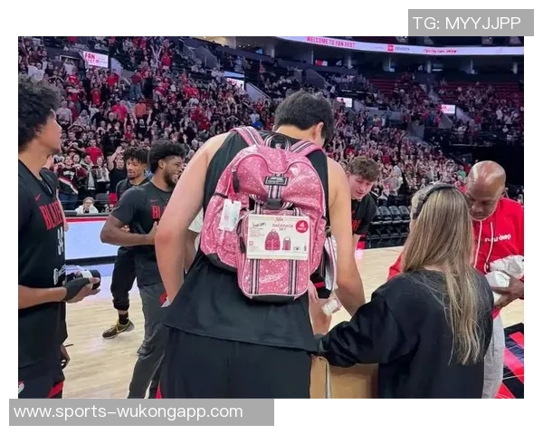 真男人的粉色选择杨瀚森分享书包抢购趣事 真男人的粉色选择杨瀚森分享书包抢购趣事