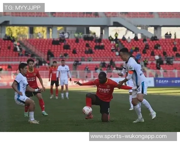 辽宁铁人勇夺2025赛季中甲联赛冠军提前两轮锁定荣耀之路 辽宁铁人勇夺2025赛季中甲联赛冠军提前两轮锁定荣耀之路