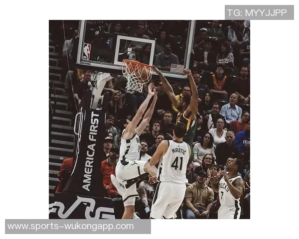 米切尔半场狂砍25分表现惊艳三分球精准助球队争胜