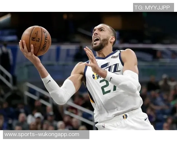 戈贝尔表现平平3投1中罚球命中率低迷贡献5分12板3助攻3封盖