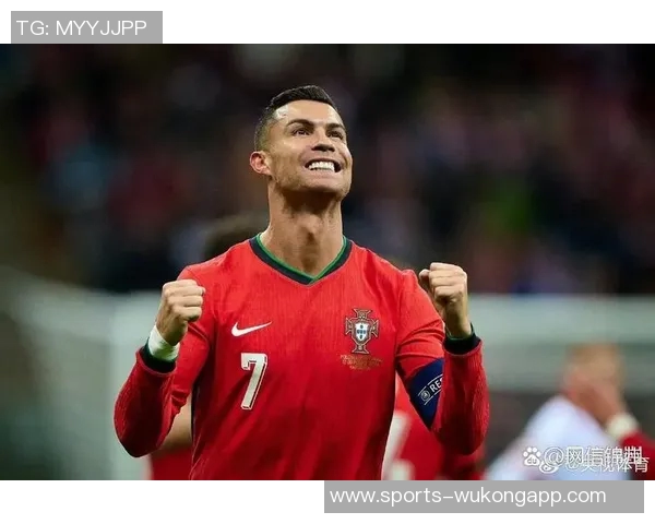 帕利尼亚反击卡拉格批评称其靠贬低他人谋生无视C罗成就