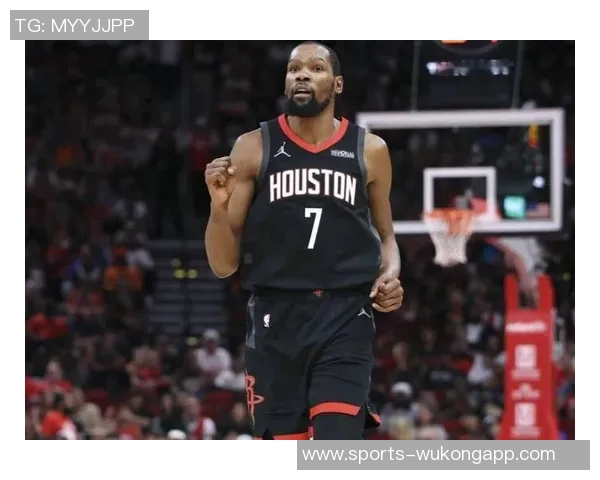 杜兰特37岁成火箭队史最年长全明星球员展现超强实力与梦想滑翔机般飞翔