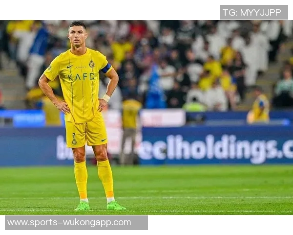 C罗因肘击被红牌罚下葡萄牙媒体预测将禁赛三场但FIFA态度不同